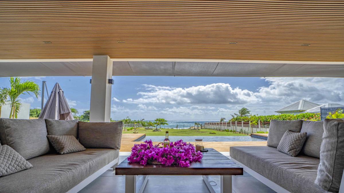 A louer villa pieds dans l'eau Saint François Guadeloupe-Terrasse