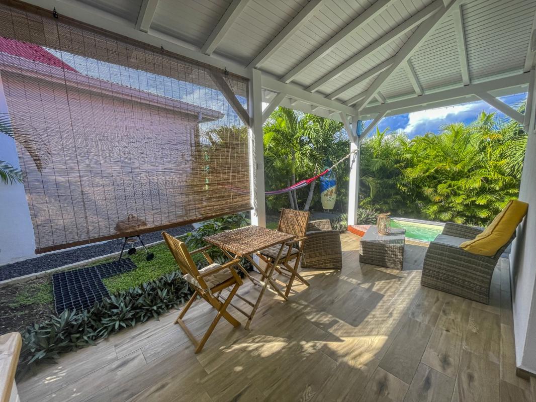 Location villa piscine Saint François Guadeloupe_terrasse