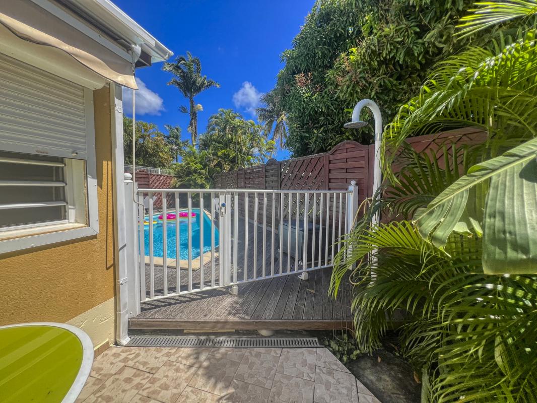 Location Villa Saint François Guadeloupe Accès piscine