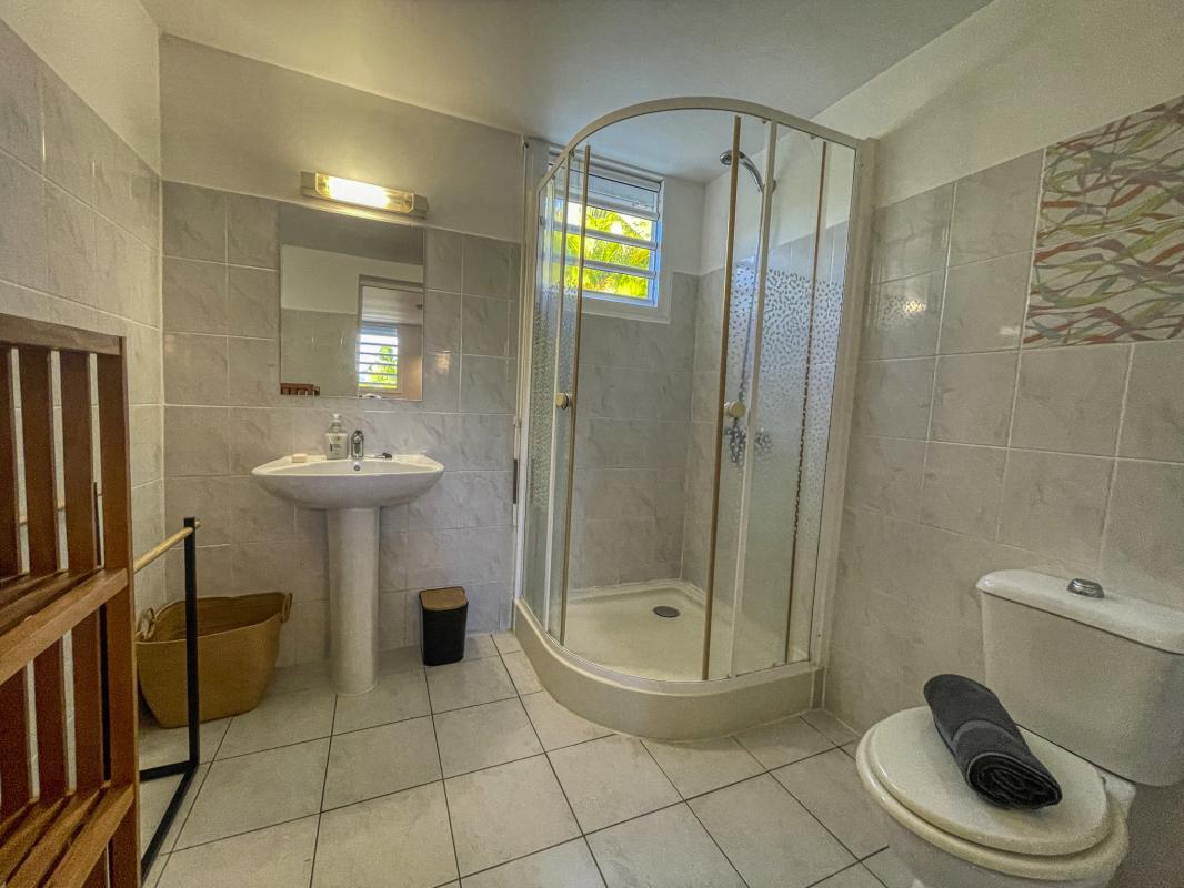 Location Villa Saint François Guadeloupe Salle de douche