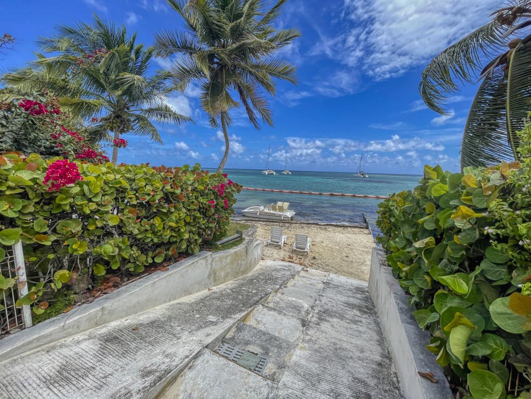 A-louer-Villa-au-hamak-Saint-François-Guadeloupe - Accès lagon