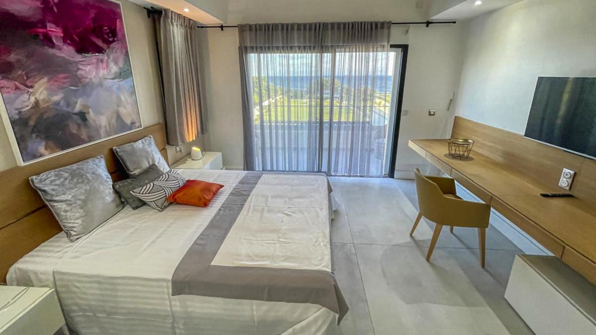 A louer Villa pied dans l'eau Saint François Guadeloupe - Chambre