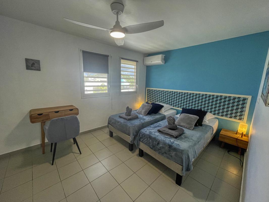 Location villa accès plage Saint François Guadeloupe - Chambre 2 ETAGE