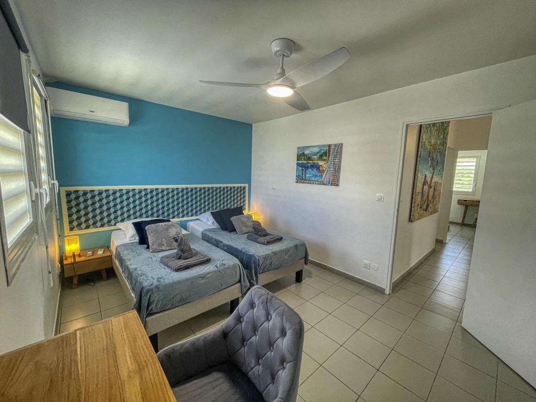 Location villa accès plage Saint François Guadeloupe - Chambre 2 ETAGE