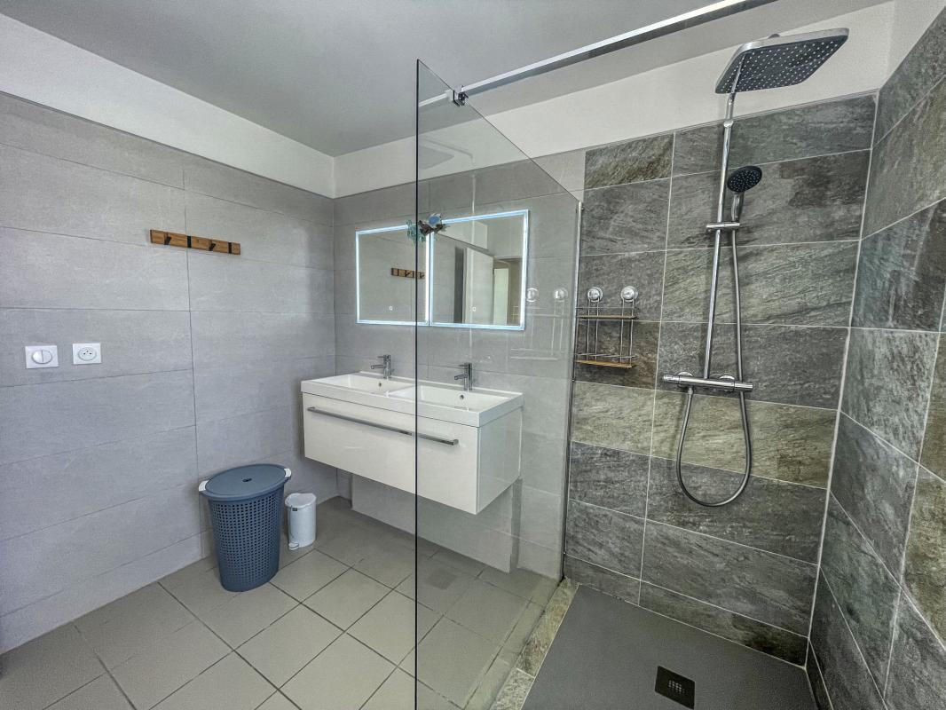 Location villa accès plage Saint François Guadeloupe - Salle de douche ETAGE
