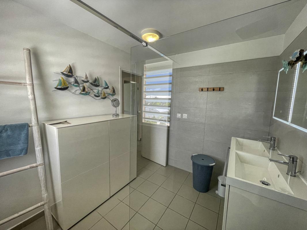 Location villa accès plage Saint François Guadeloupe - Salle de douche ETAGE