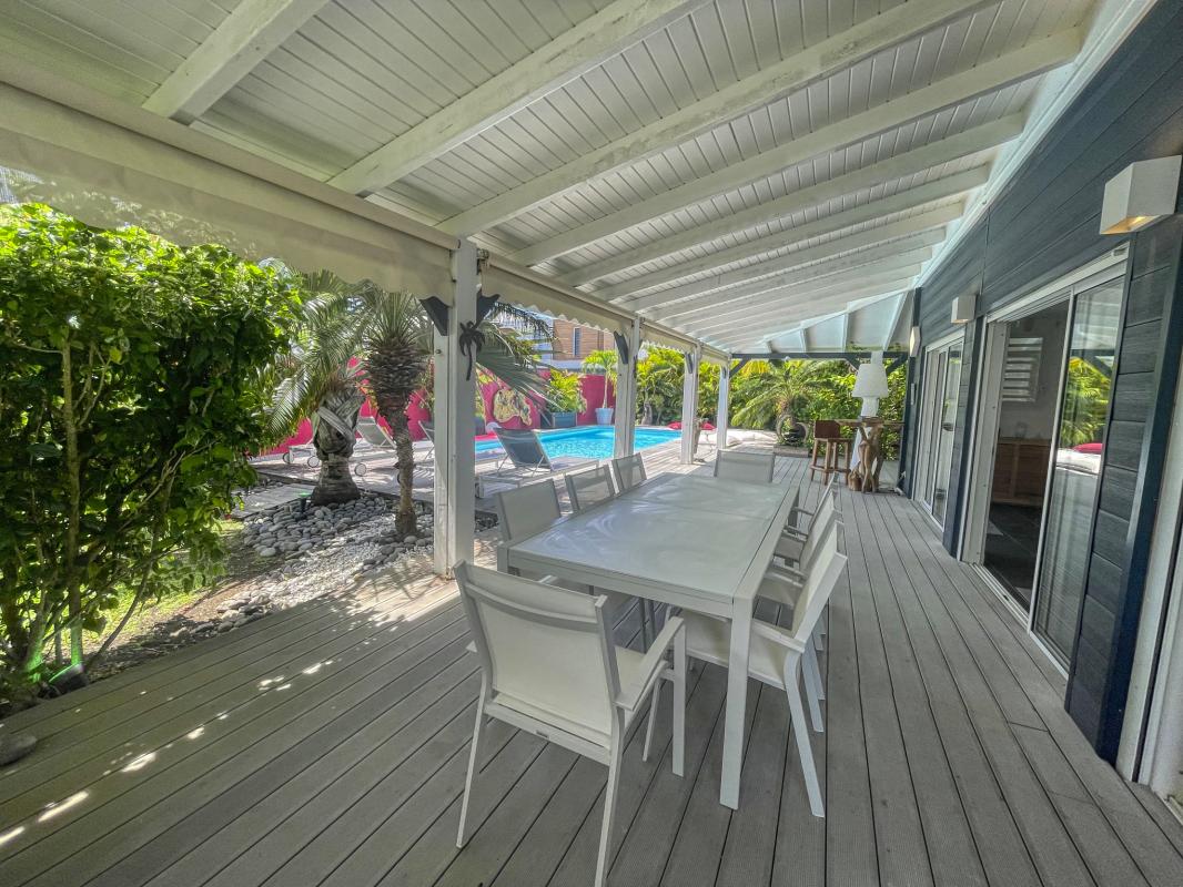 Location villa accès plage Saint François Guadeloupe- terrasse