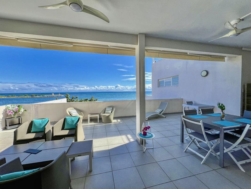 A louer appartement Saint François Guadeloupe-terrasse vue mer