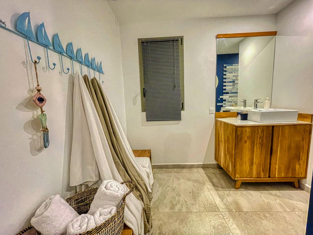 A-louer-villa-4-chambres-Saint-François- Chambre double
