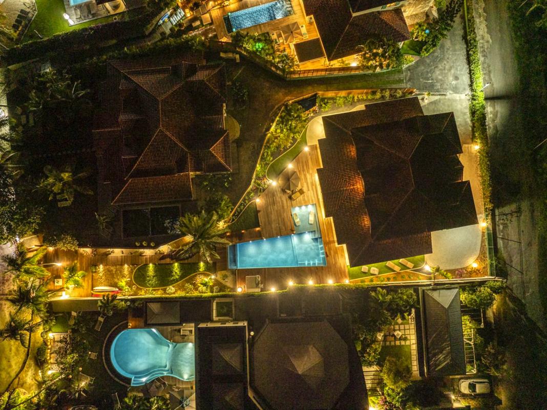 Location villa piscine pieds dans l'eau Saint François Guadeloupe_de nuit
