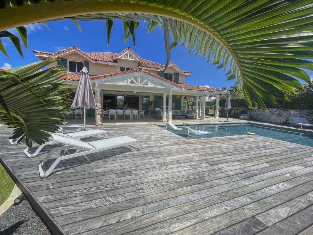 Location villa piscine pieds dans l'eau Saint François Guadeloupe_villa