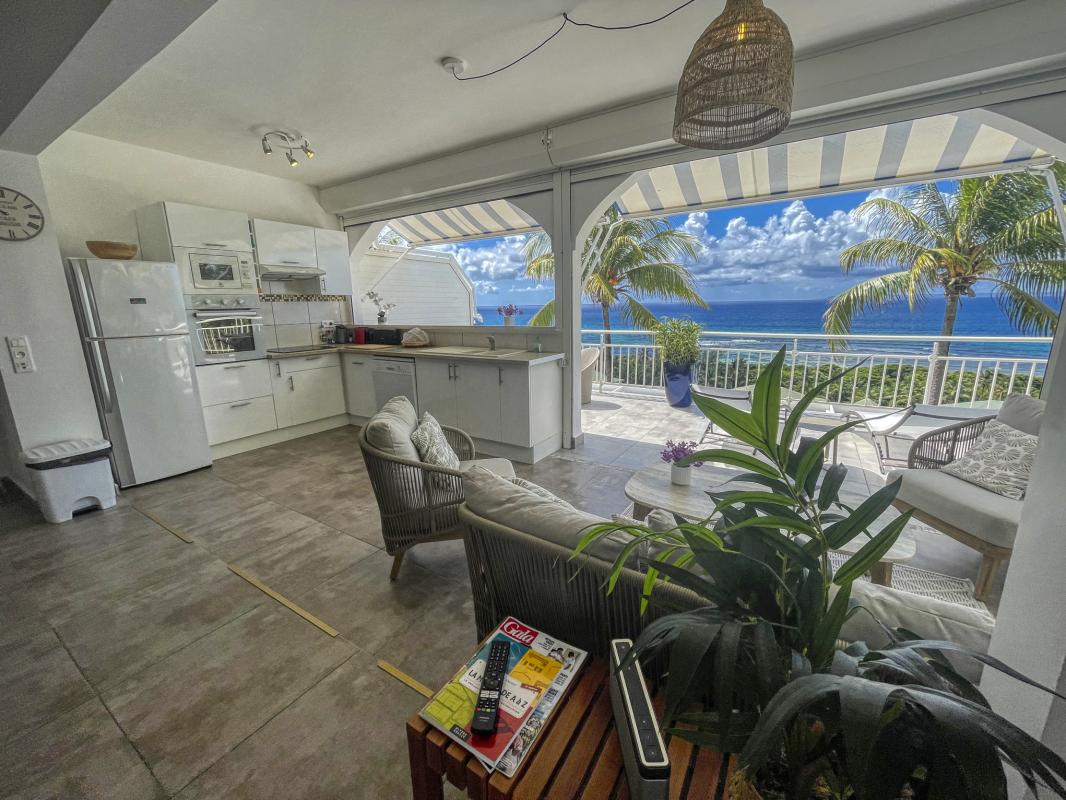 Location Duplex 4 personnes vue mer Saint François Guadeloupe_pièce à vivre
