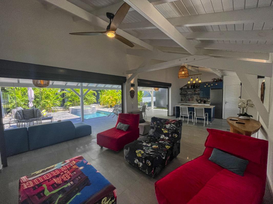 Location villa piscine Saint François Guadeloupe_salon