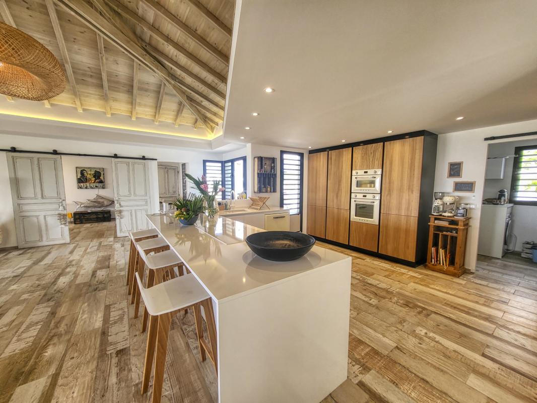 Location villa piscine vue mer Saint François Guadeloupe_cuisine