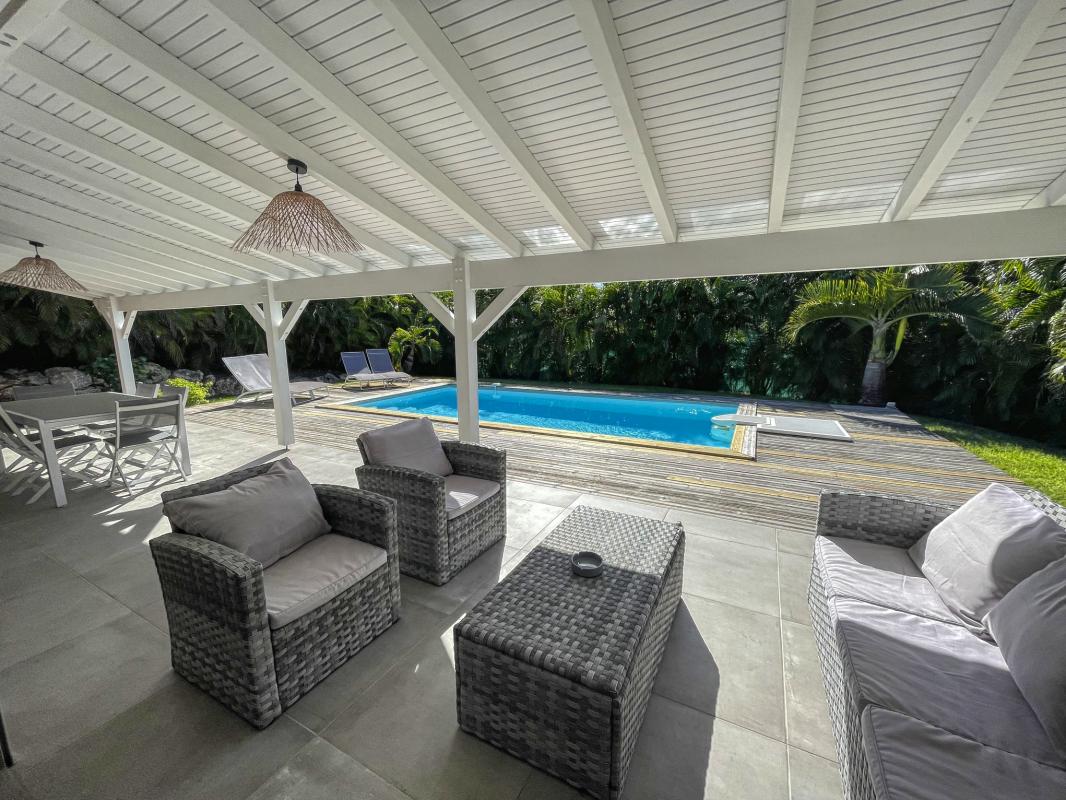 Location villa piscine Saint François Guadeloupe_piscine terrasse