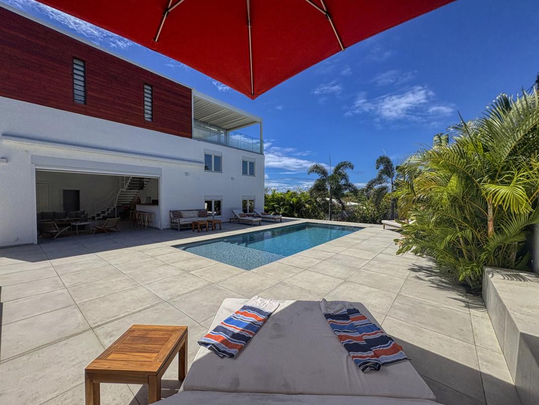 Location villa piscine roof top vue mer Saint François Guadeloupe-Piscine