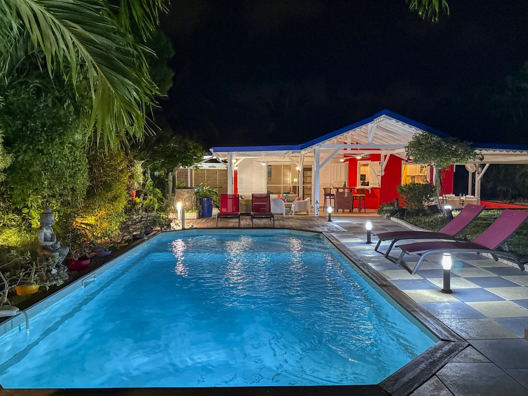 Location villa piscine St François Guadeloupe_de nuit