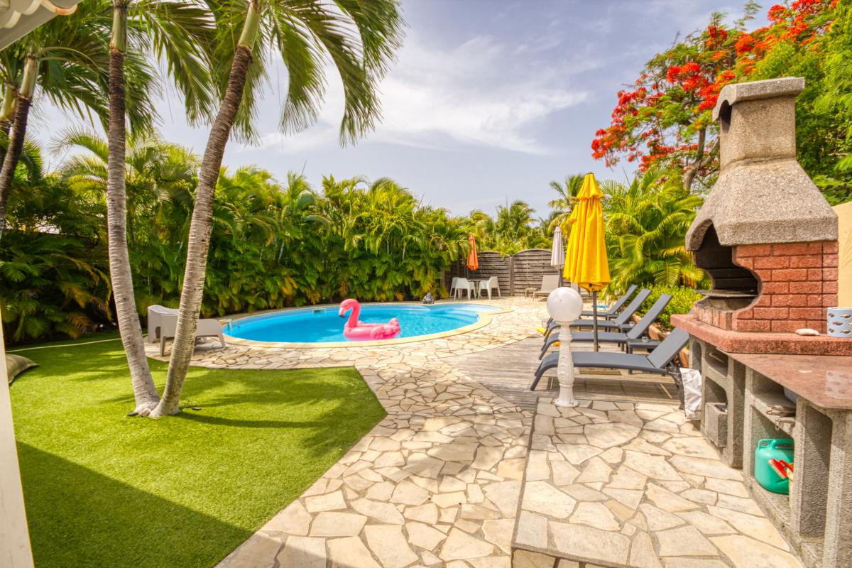 Location villa ave piscine proche plage 2 chambres 4 personnes à St François en Gualedoupe