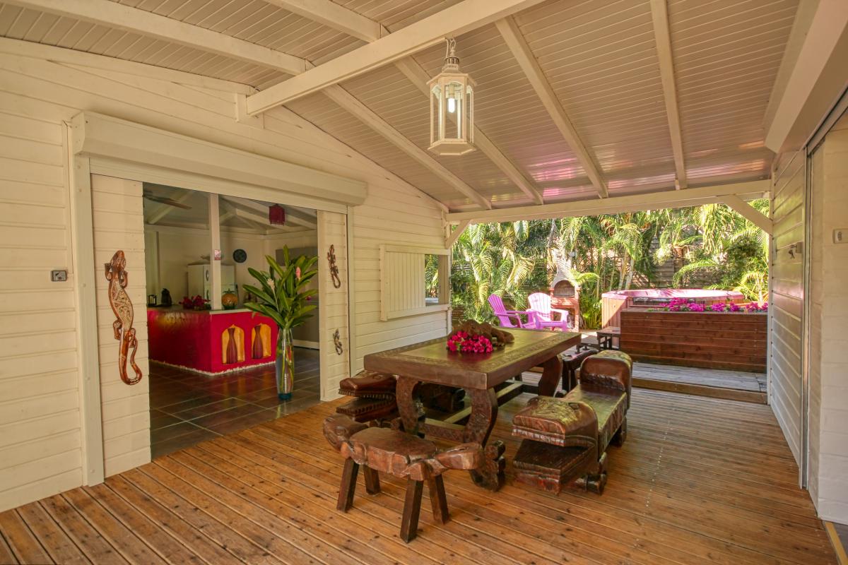 A louer bungalow avec jacuzzi en Guadeloupe - Terrasse