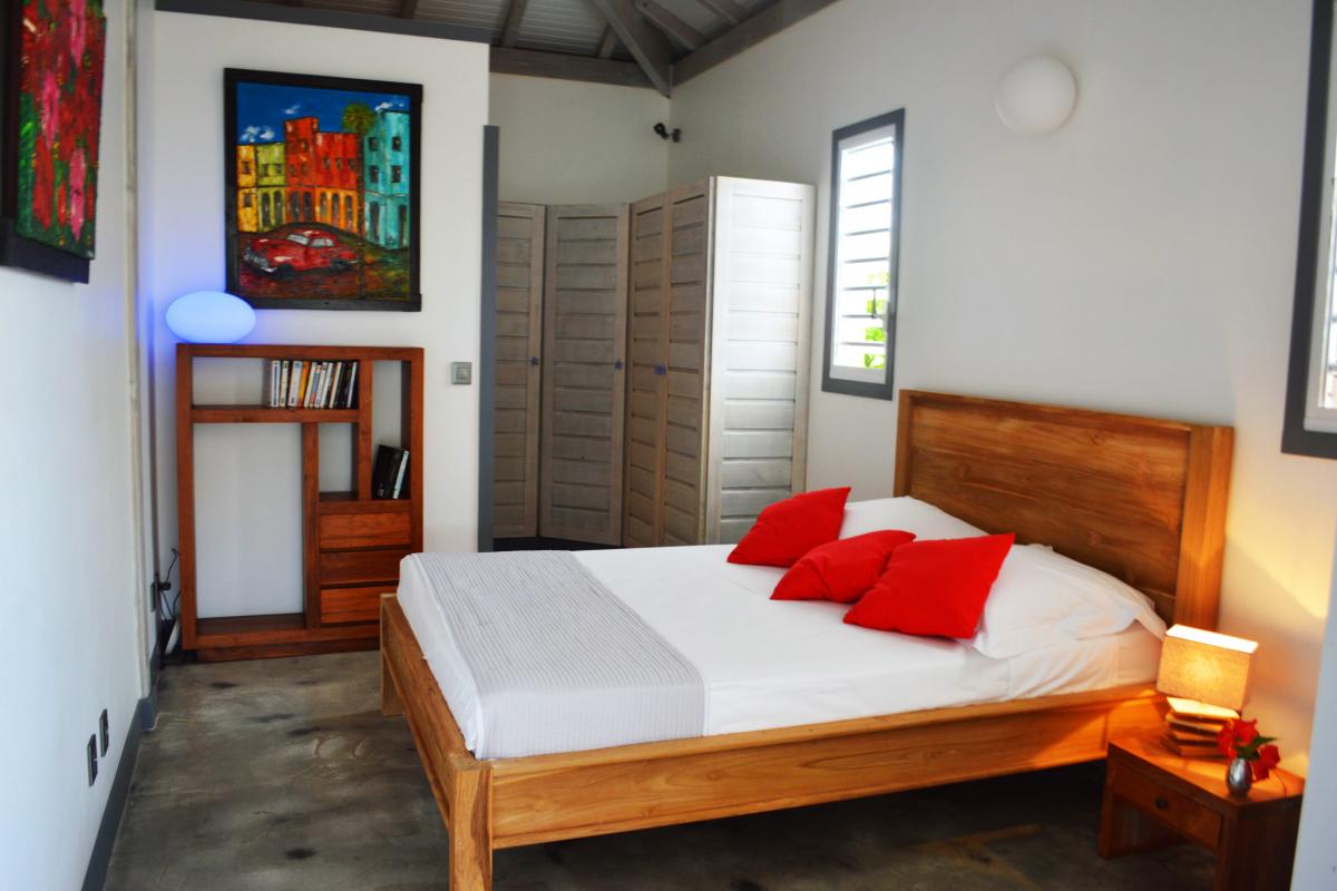 location bungalow en Guadeloupe - chambre 1