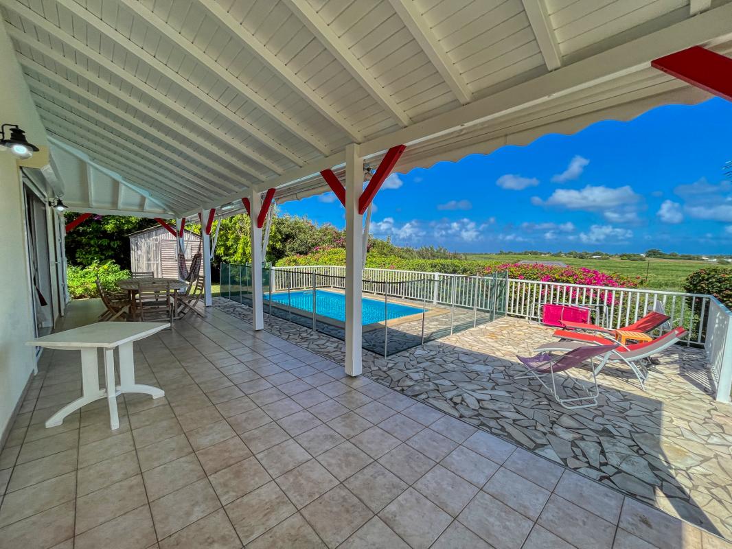 A louer St François Guadeloupe villa 3 chambres pour 6 personnes avec piscine