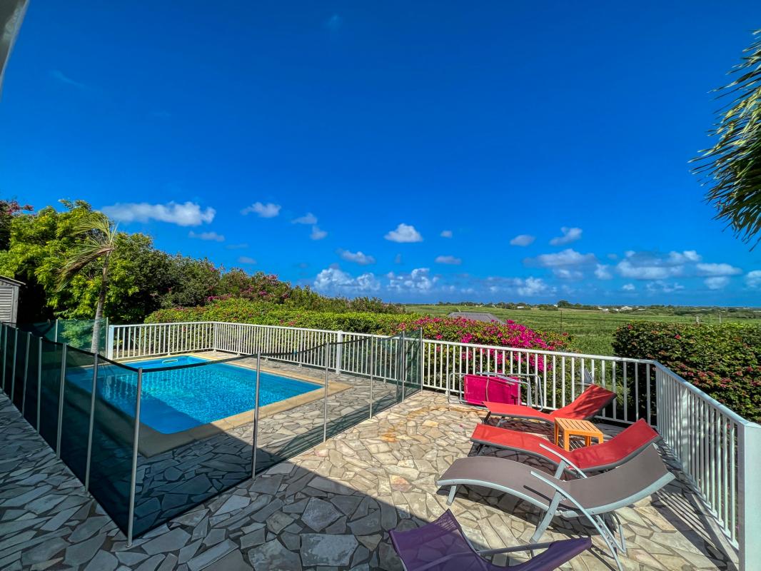 A louer St François Guadeloupe villa 3 chambres pour 6 personnes avec piscine