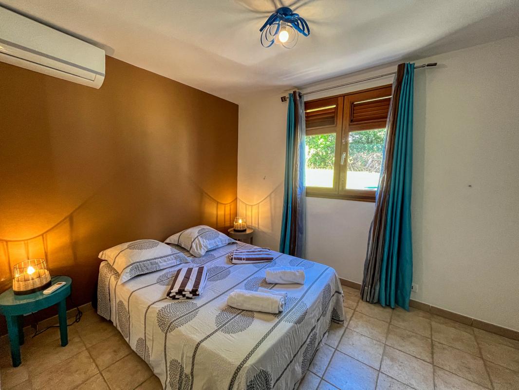 A louer St François Guadeloupe villa 3 chambres pour 6 personnes avec piscine