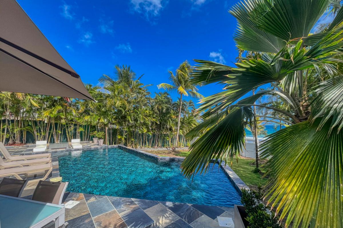 Location villa Guadeloupe Sainte Anne - les pieds dans l'eau