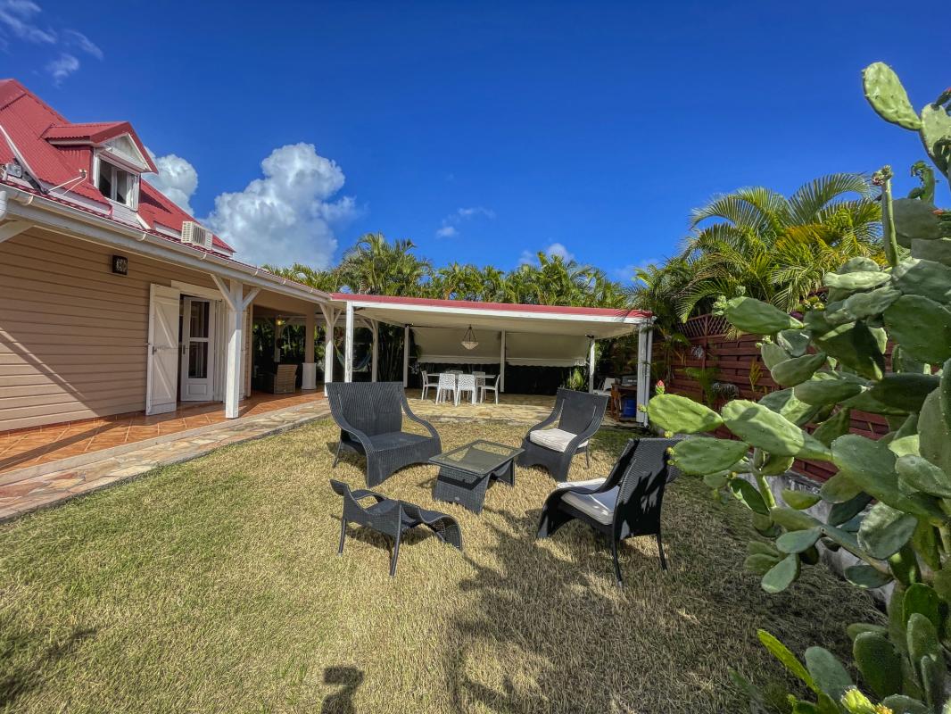 Villa à louer Saint François Guadeloupe__salon ext