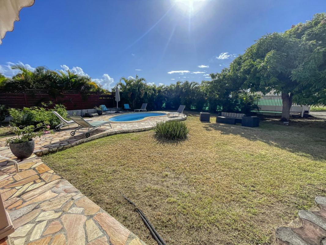 Villa à louer Saint François Guadeloupe__salon ext