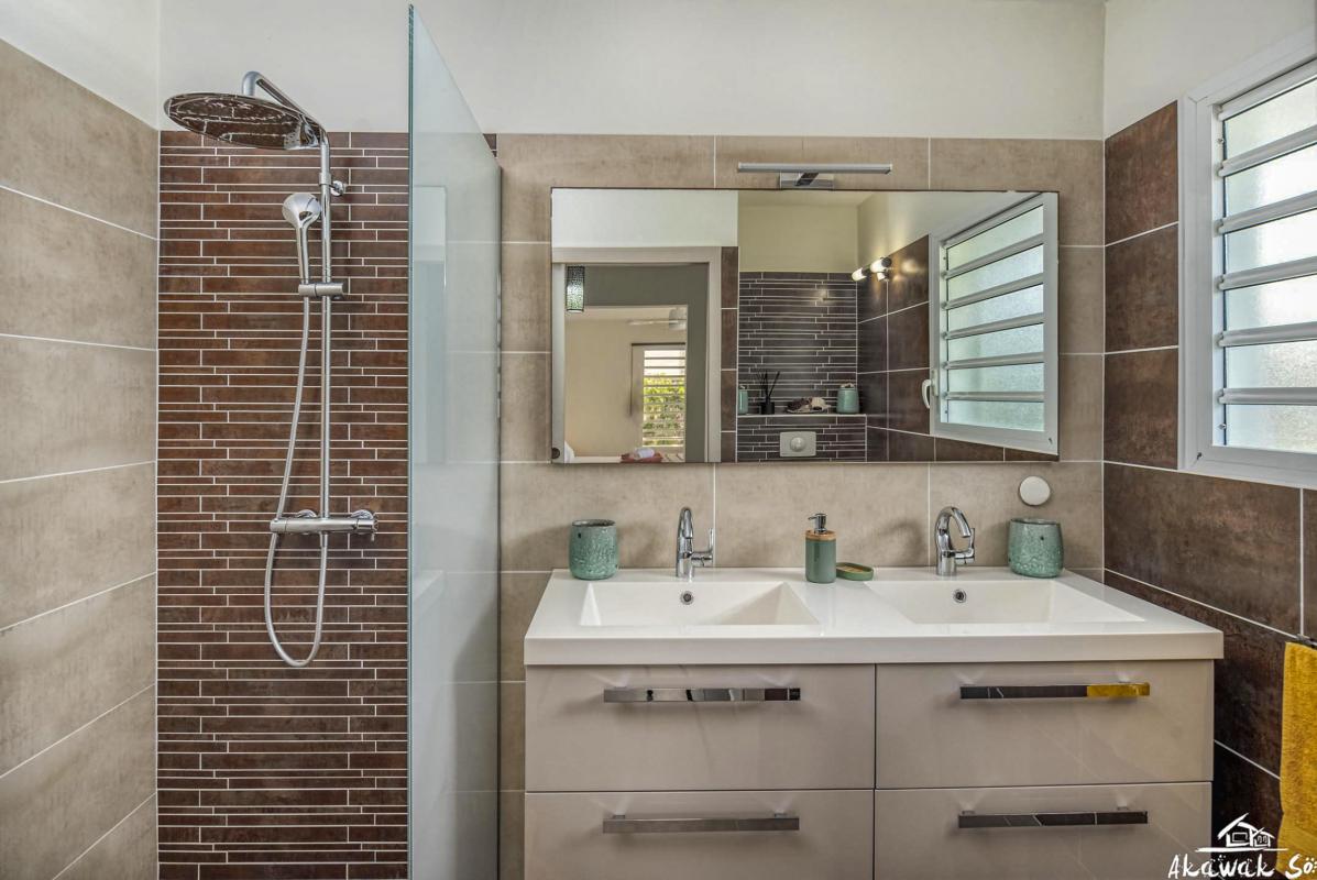 A louer villa 3 chambres Saint François Guadeloupe_ Salle de Bain 