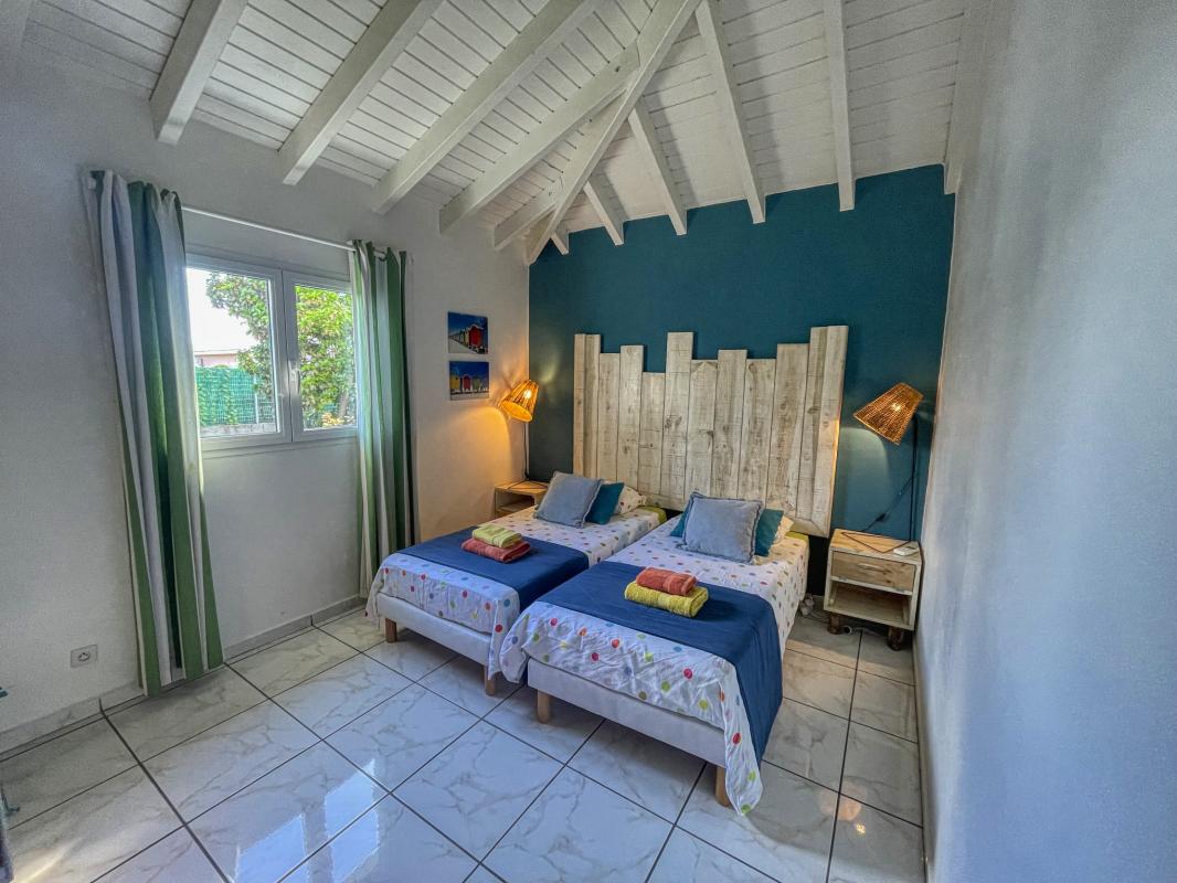 Location villa piscine Saint François Guadeloupe_Chambre enfants