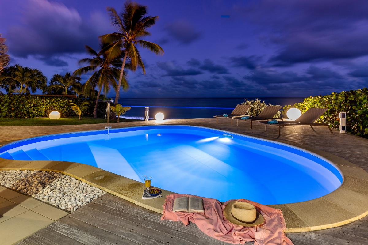 Location villa pieds dans l'eau Guadeloupe au Hamack Saint François