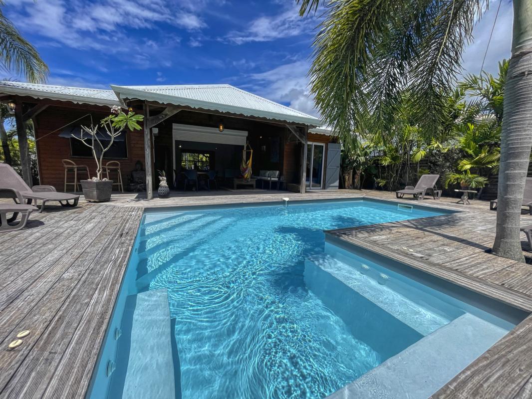 Villa à louer 3 chambres à Saint François Guadeloupe-piscine