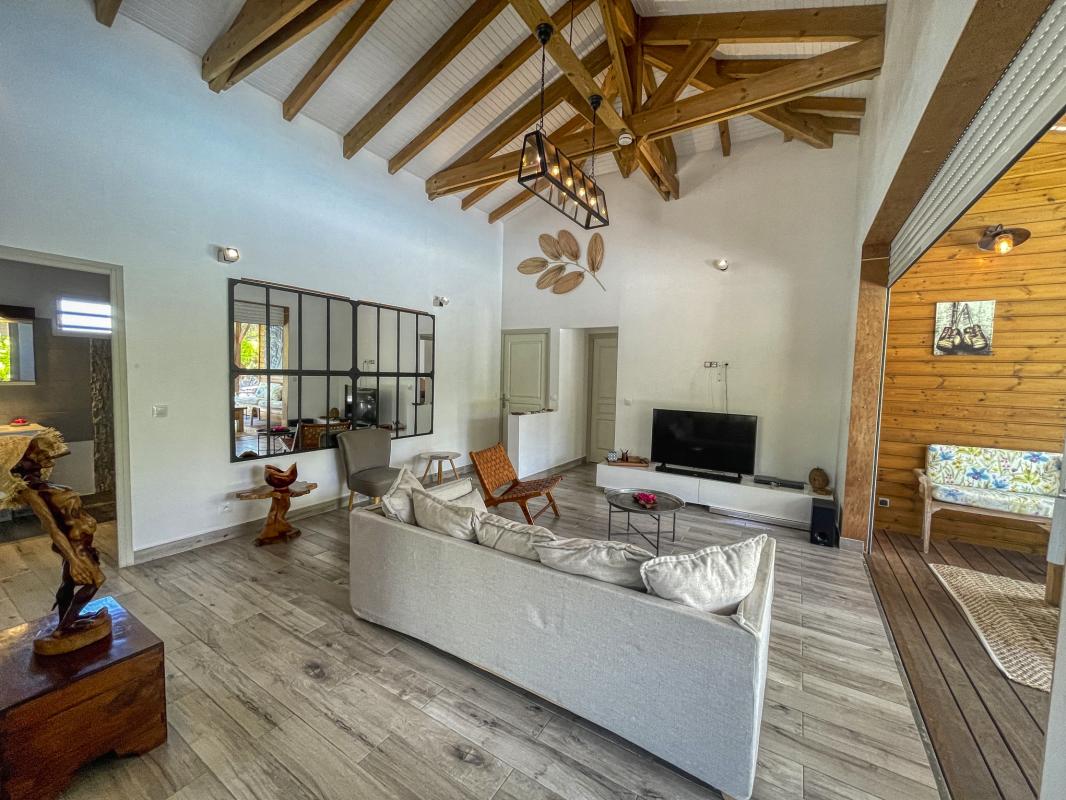 Villa à louer 3 chambres à Saint François Guadeloupe-salon