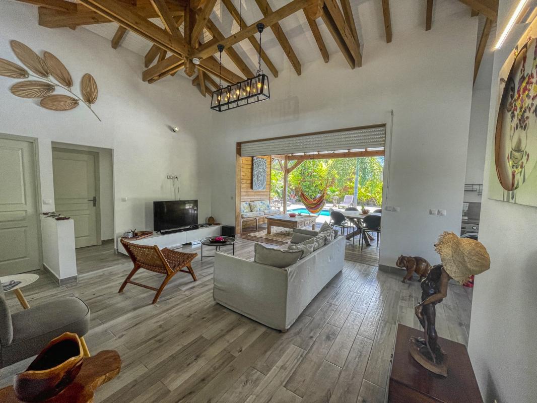 Villa à louer 3 chambres à Saint François Guadeloupe-salon