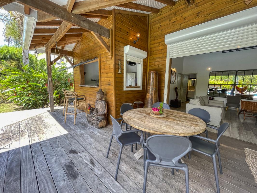 Villa à louer 3 chambres à Saint François Guadeloupe-terrasse