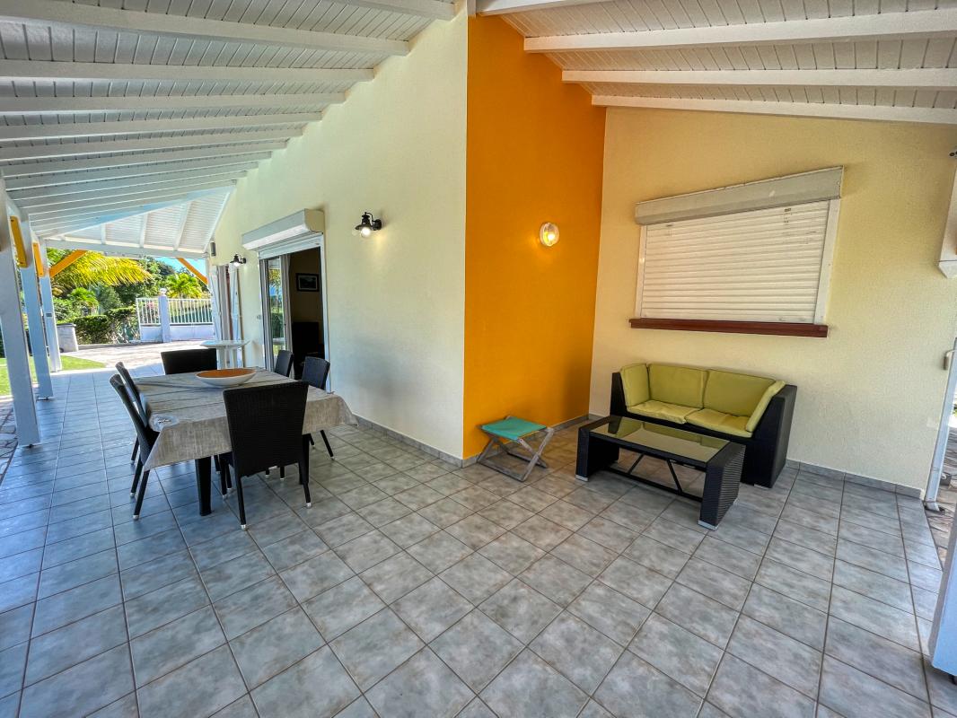 A louer St François Guadeloupe villa 3 chambres pour 6 personnes avec piscine