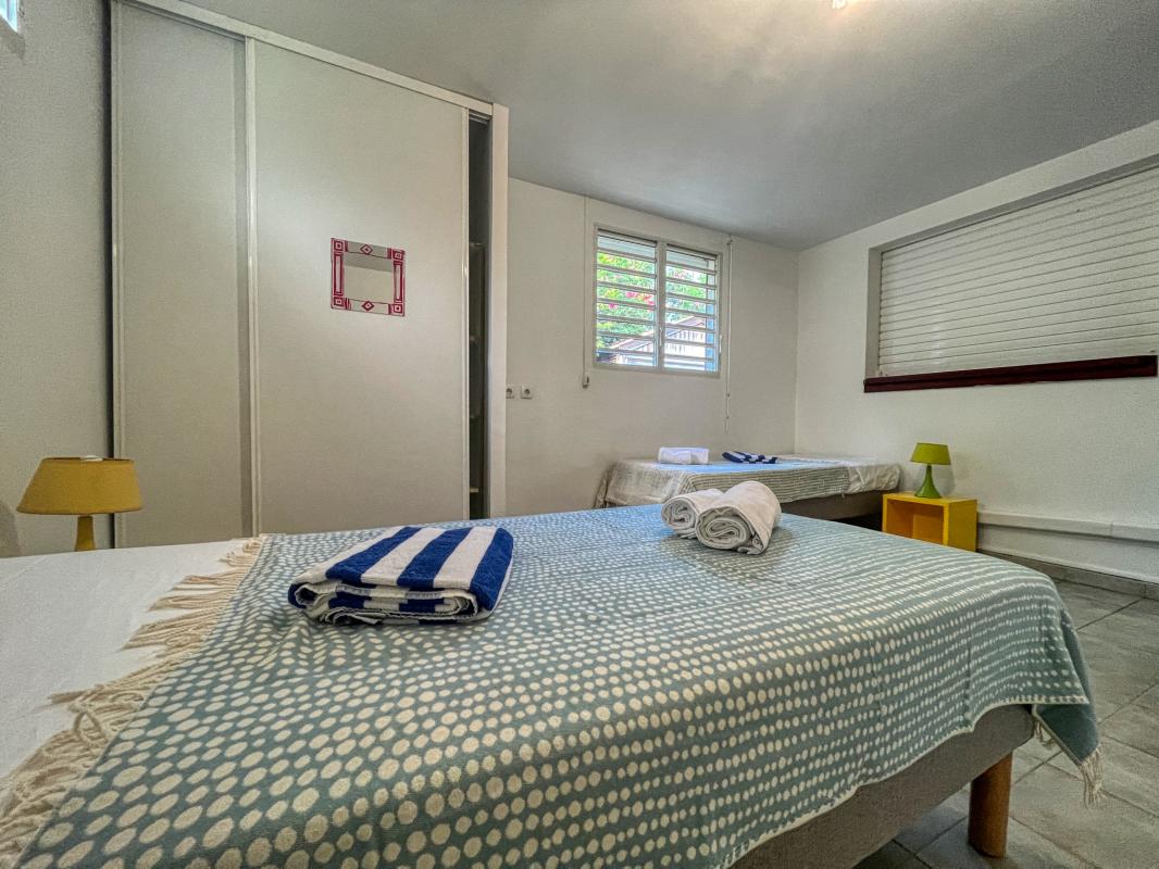 A louer St François Guadeloupe villa 3 chambres pour 6 personnes avec piscine