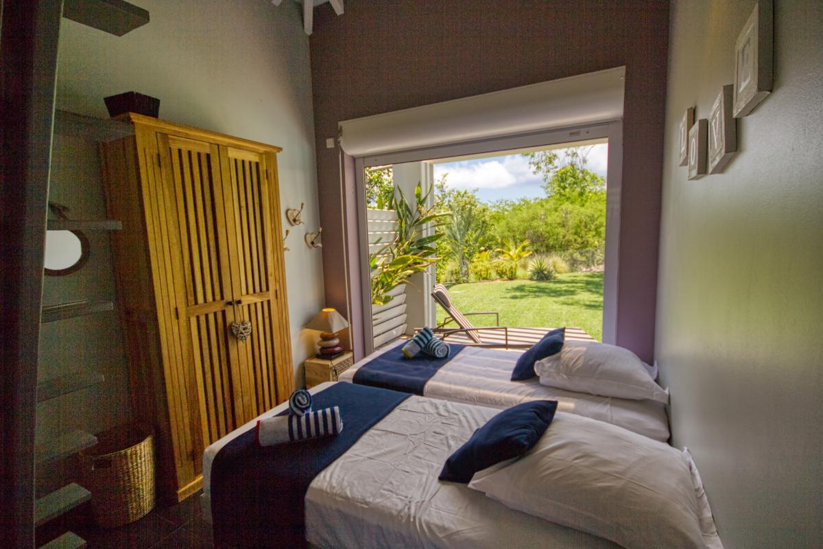 A la location villa 3 chambres pour 10 personnes avec piscine à St François en Guadeloupe