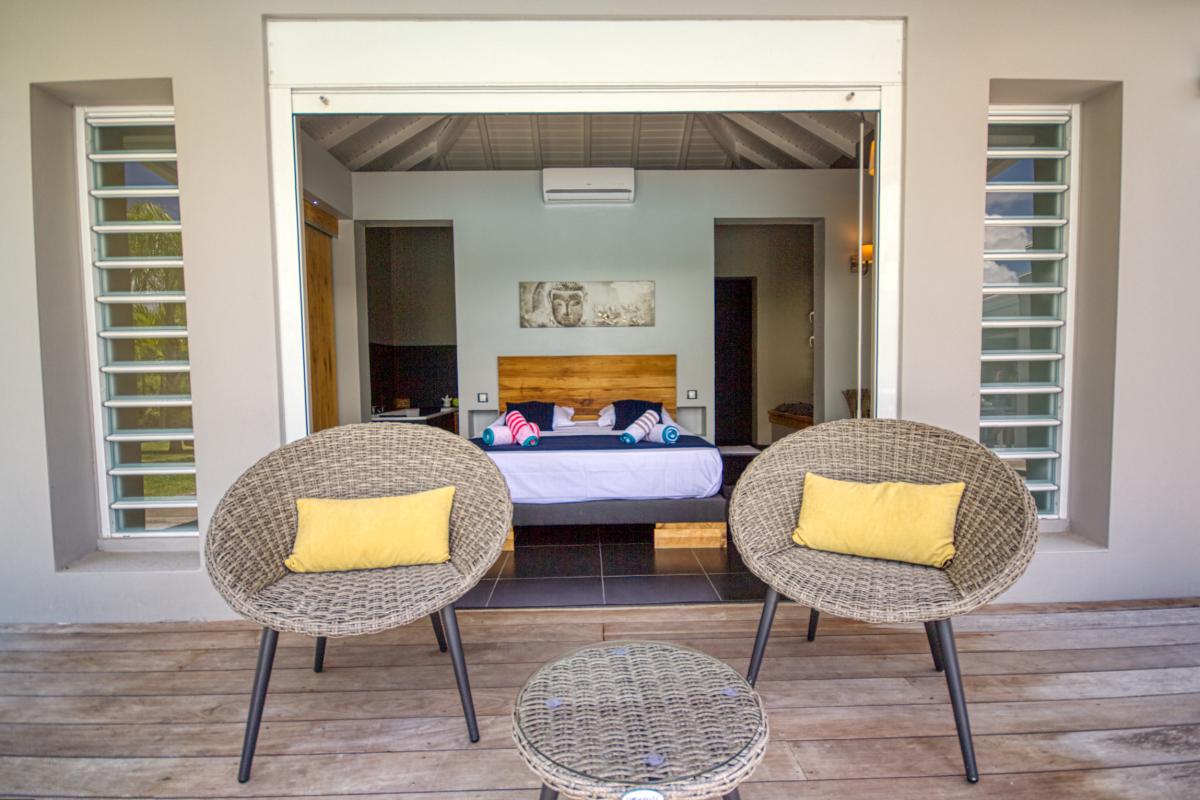 A la location villa 3 chambres pour 10 personnes avec piscine à St François en Guadeloupe