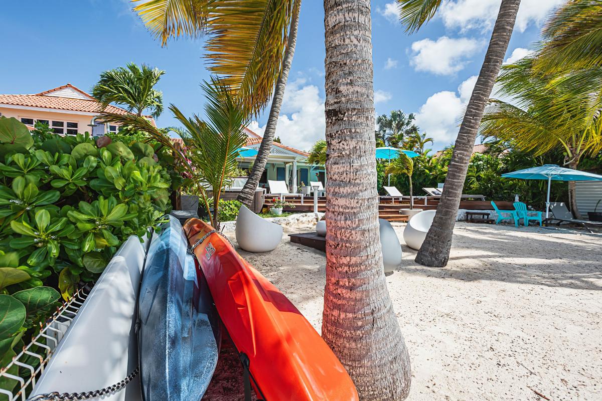 Villa-Pieds-dans-l'eau-Saint-François-Guadeloupe-plage