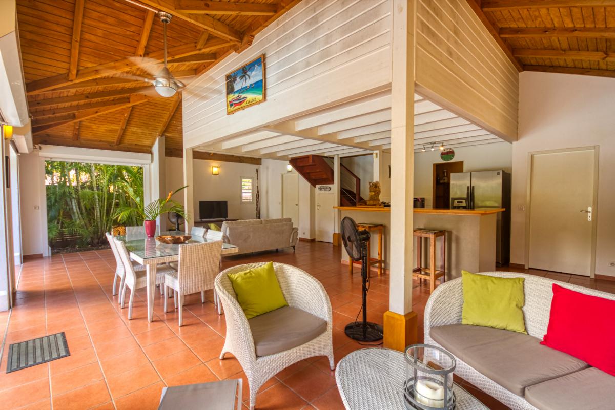 Location villa de standing en Guadeloupe St François avec piscine et jacuzzi 3 chambres pour 6 personnes