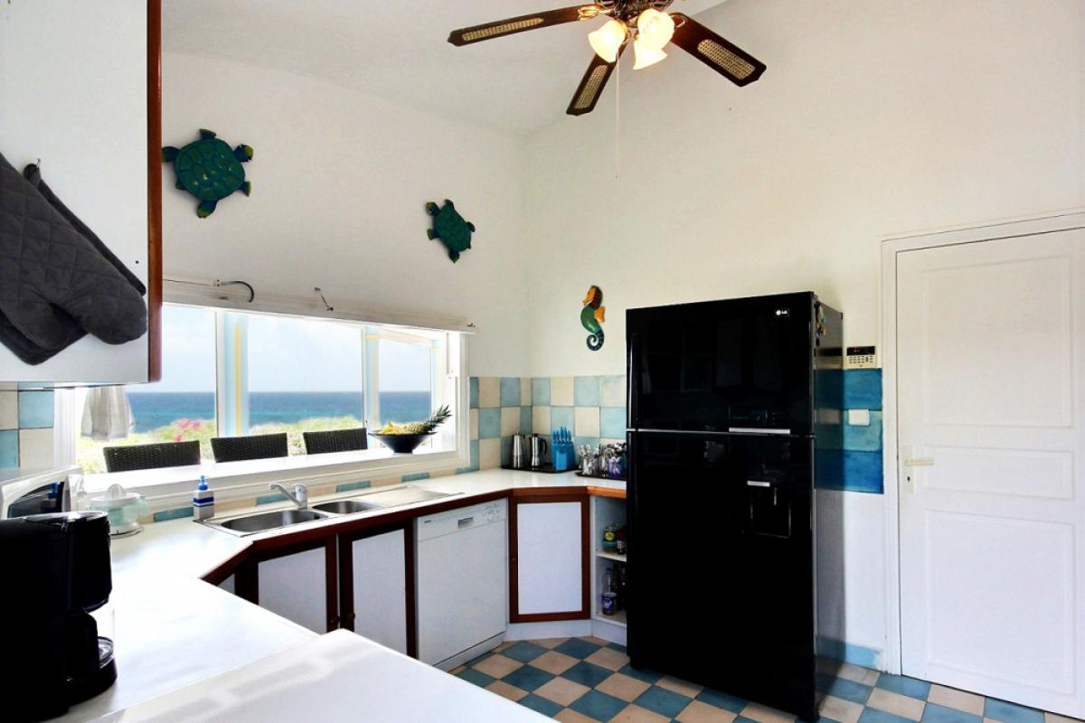 A louer villa piscine vue mer Guadeloupe - Cuisine