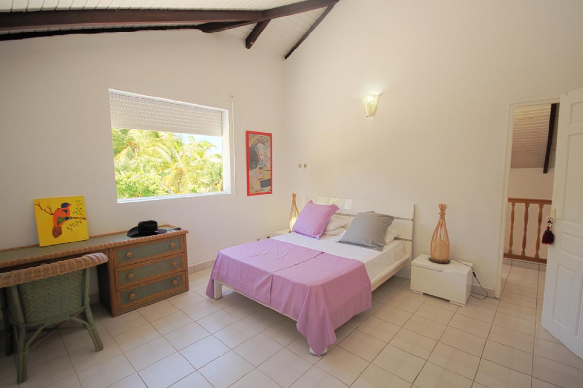 A louer en Guadeloupe villa avec piscine et jacuzzi - Chambre 3 mezzanine