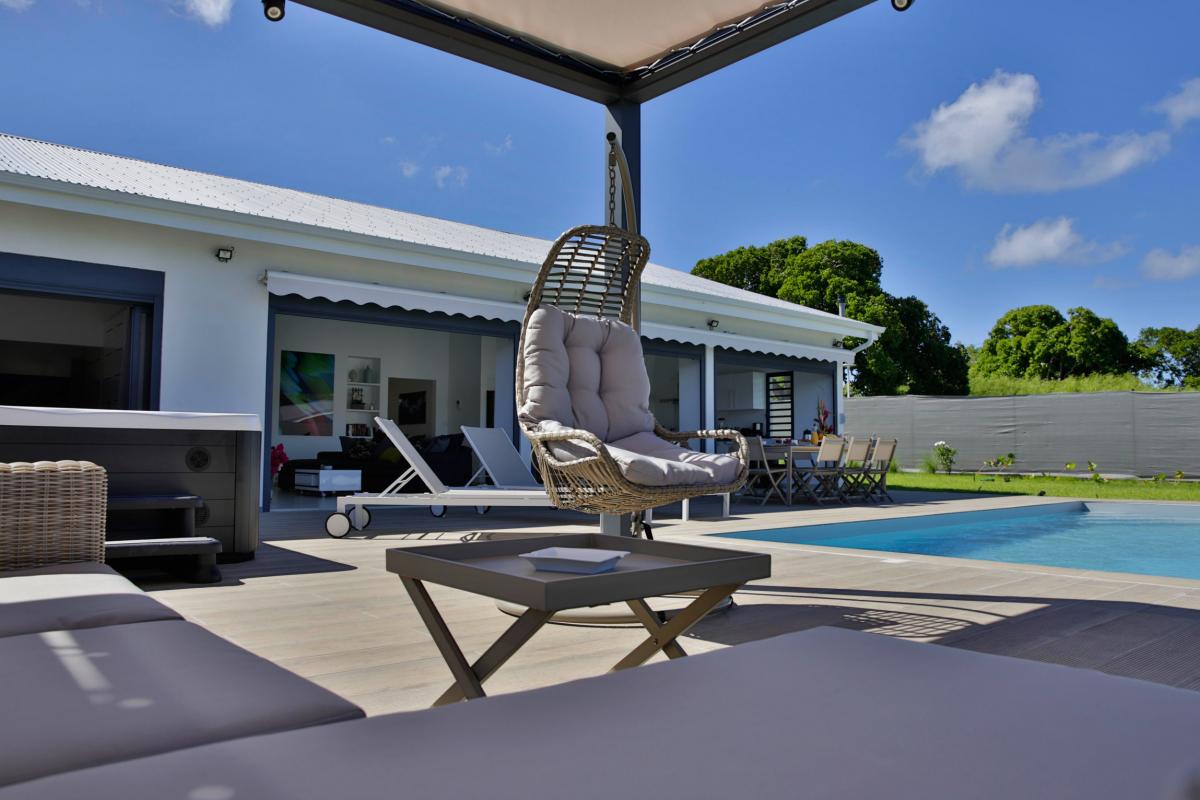 A louer en Guadeloupe villa haut de gamme - Terrasse