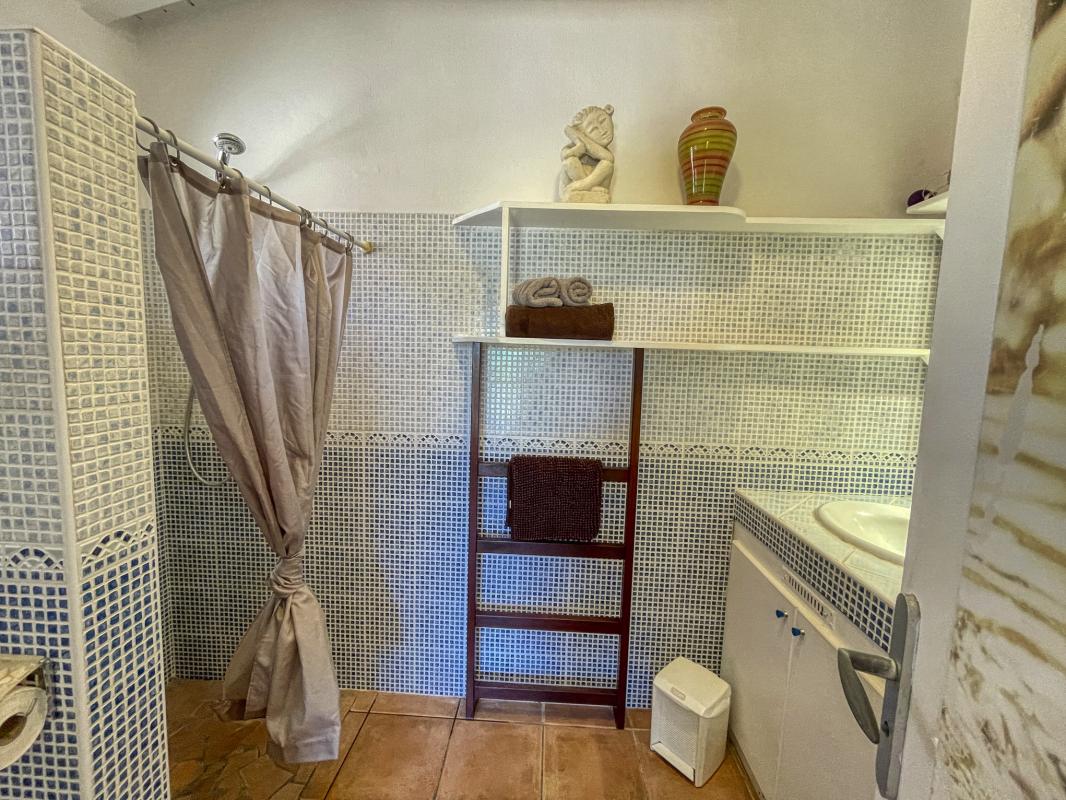 A louer villa Guadeloupe sainte rose - villa 4 chambres 8 personnes vue mer et piscine