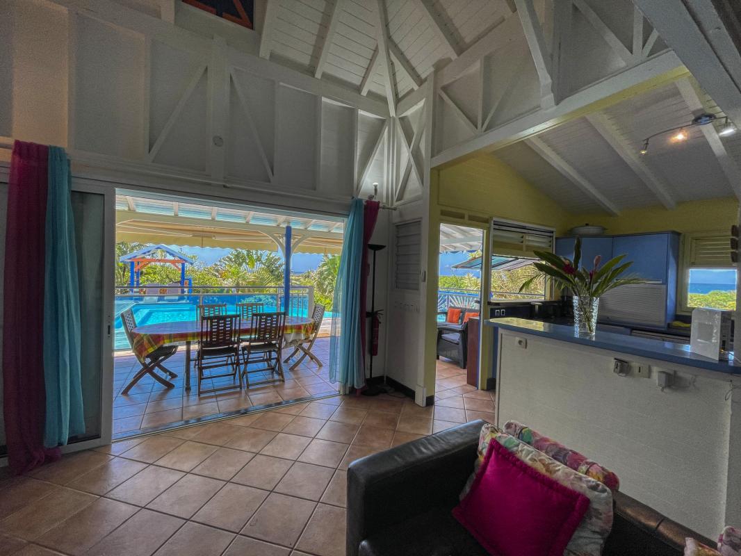 A louer villa Guadeloupe sainte rose - villa 4 chambres 8 personnes vue mer et piscine