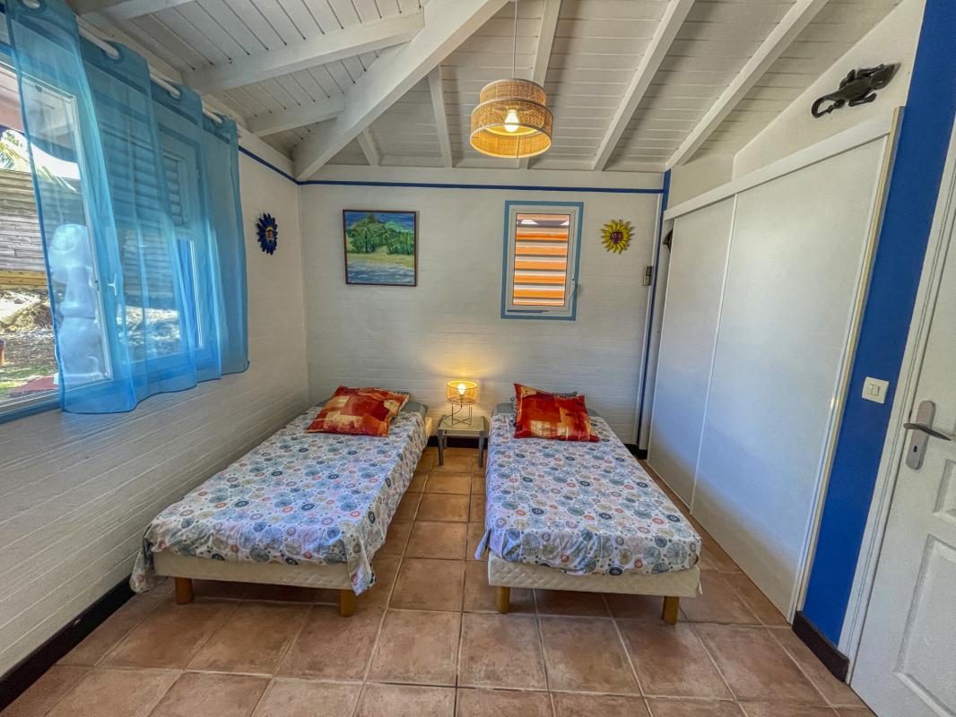 A louer villa Guadeloupe sainte rose - villa 4 chambres 8 personnes vue mer et piscine