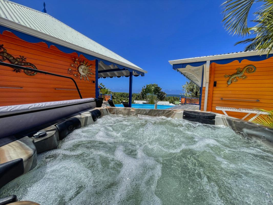 A louer villa Guadeloupe sainte rose - villa 4 chambres 8 personnes vue mer et piscine